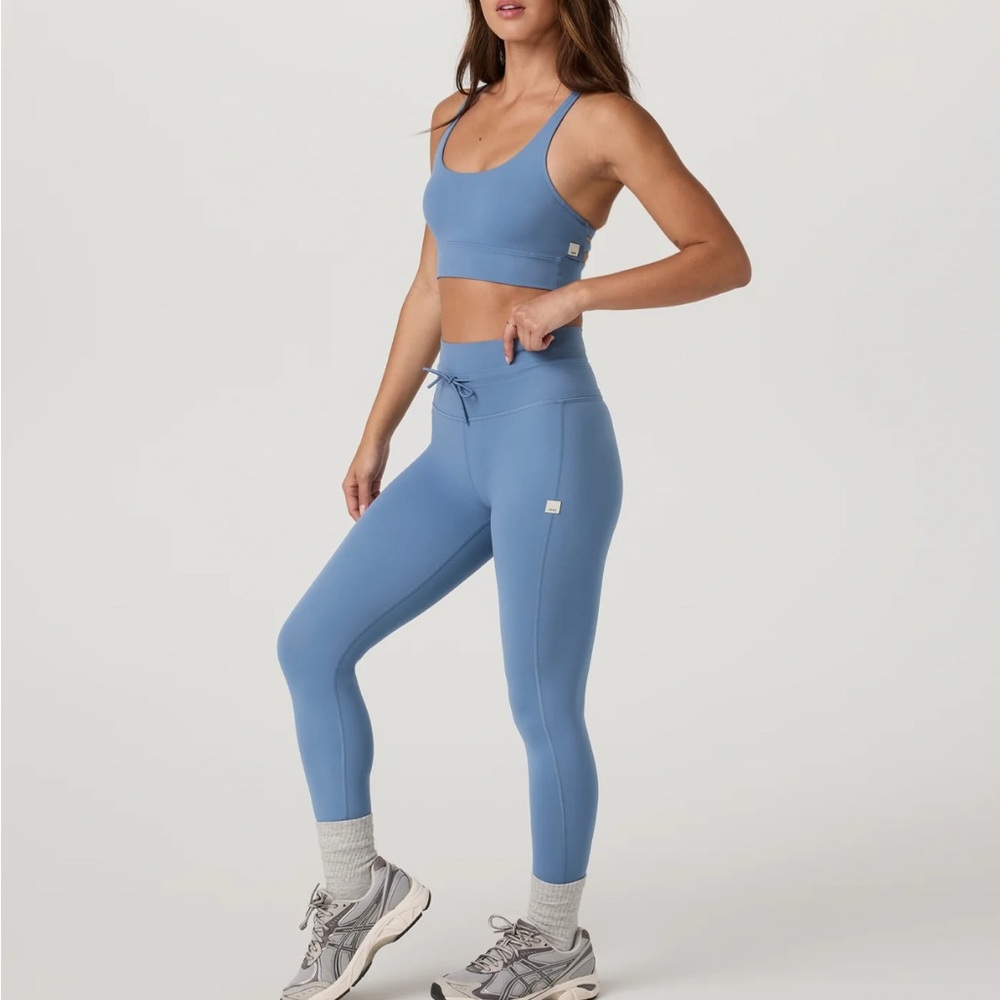 Vuori Set. Daily Legging. Yosemite Longline Bra. Light French Blue. Small. NWT